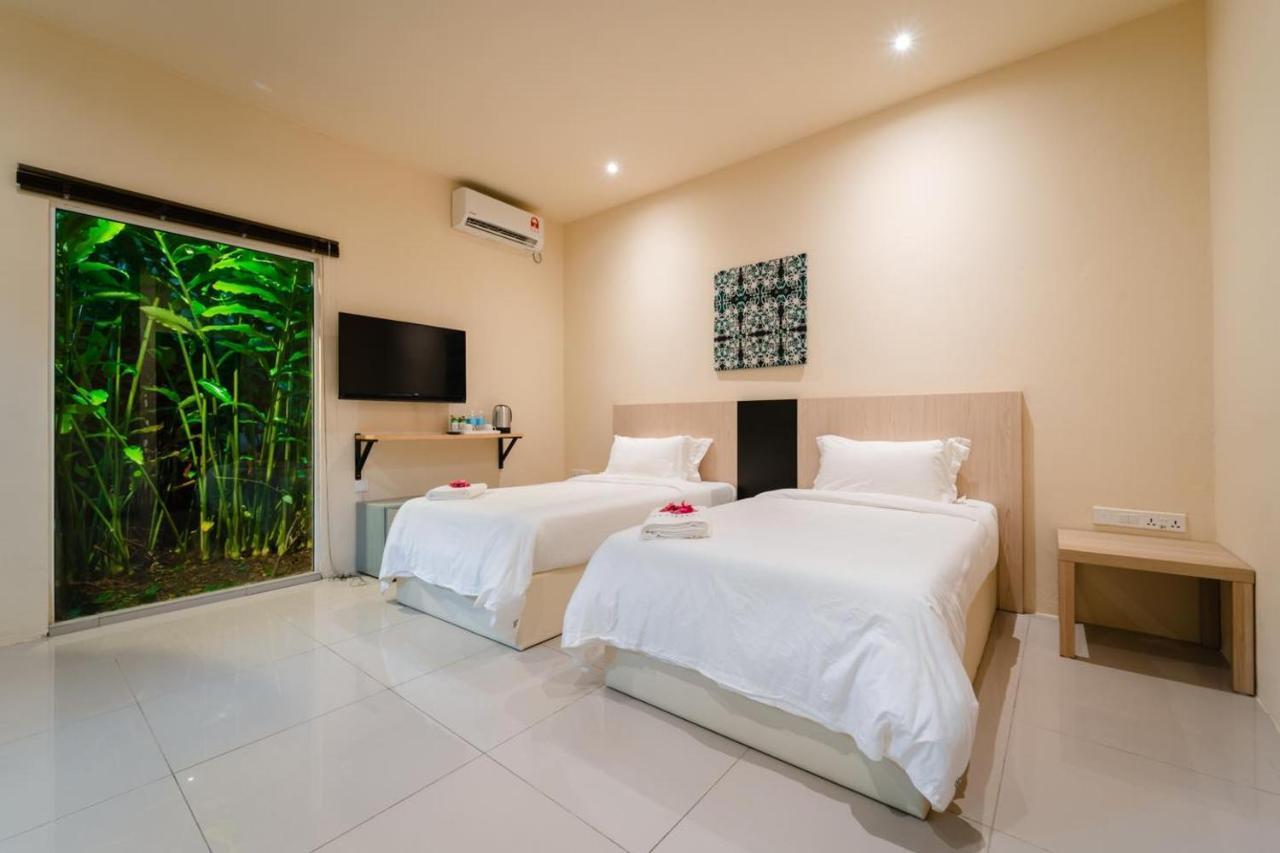 The Firefly Resort Semporna Exterior foto